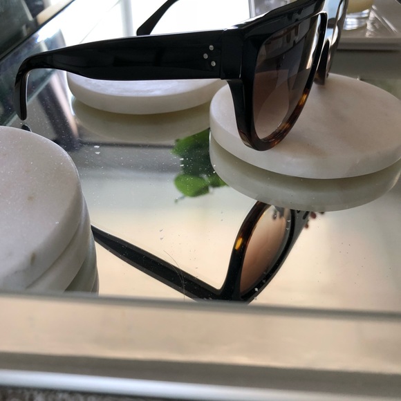 *Sold on A Second Chance Resale*Cèline Sunglasses - Picture 6 of 8